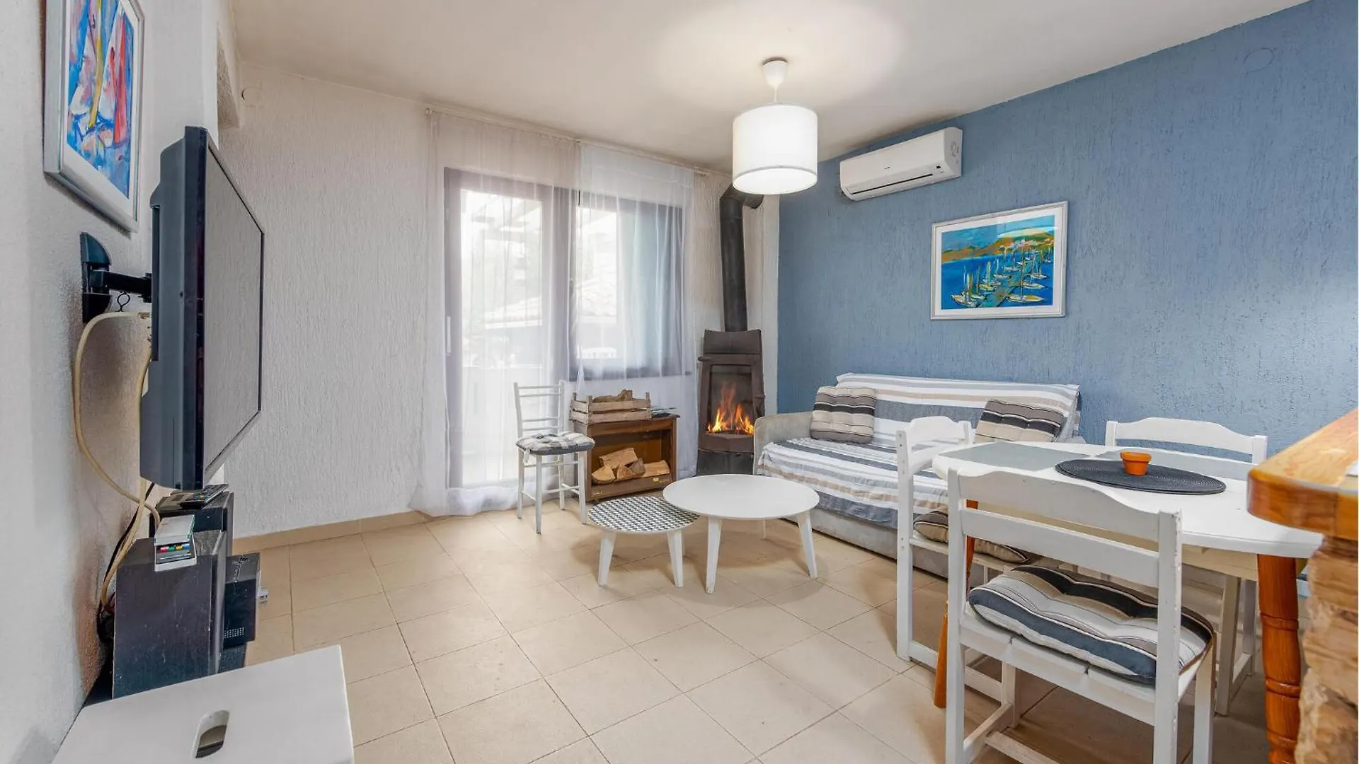 Awesome Apartment In Zdrelac With Kitchen