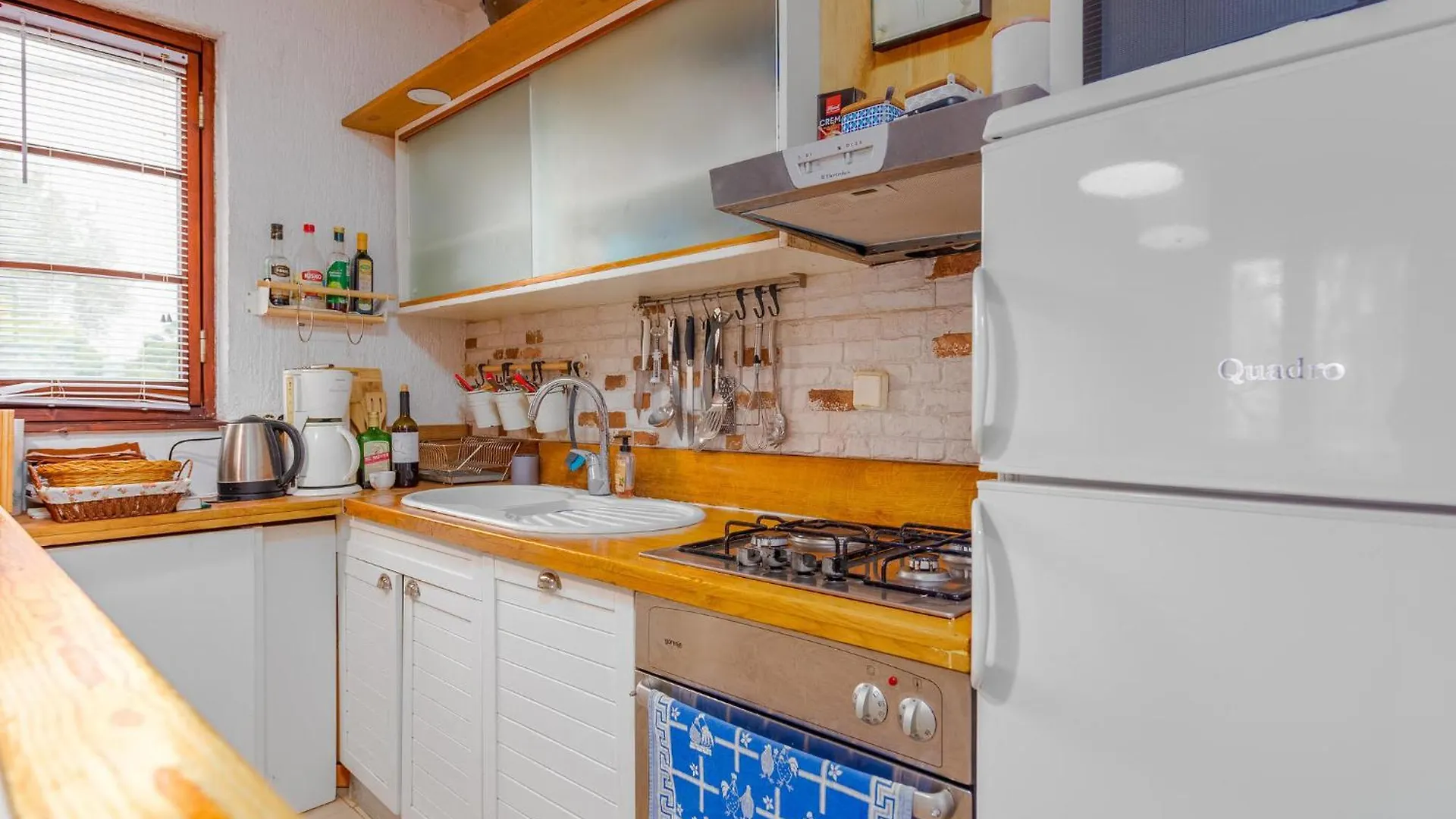 Awesome Apartment In Zdrelac With Kitchen Croatia